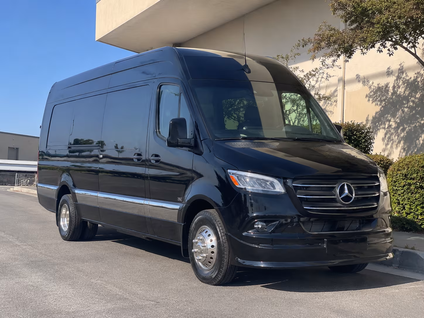 bus rental options for oxnard trips