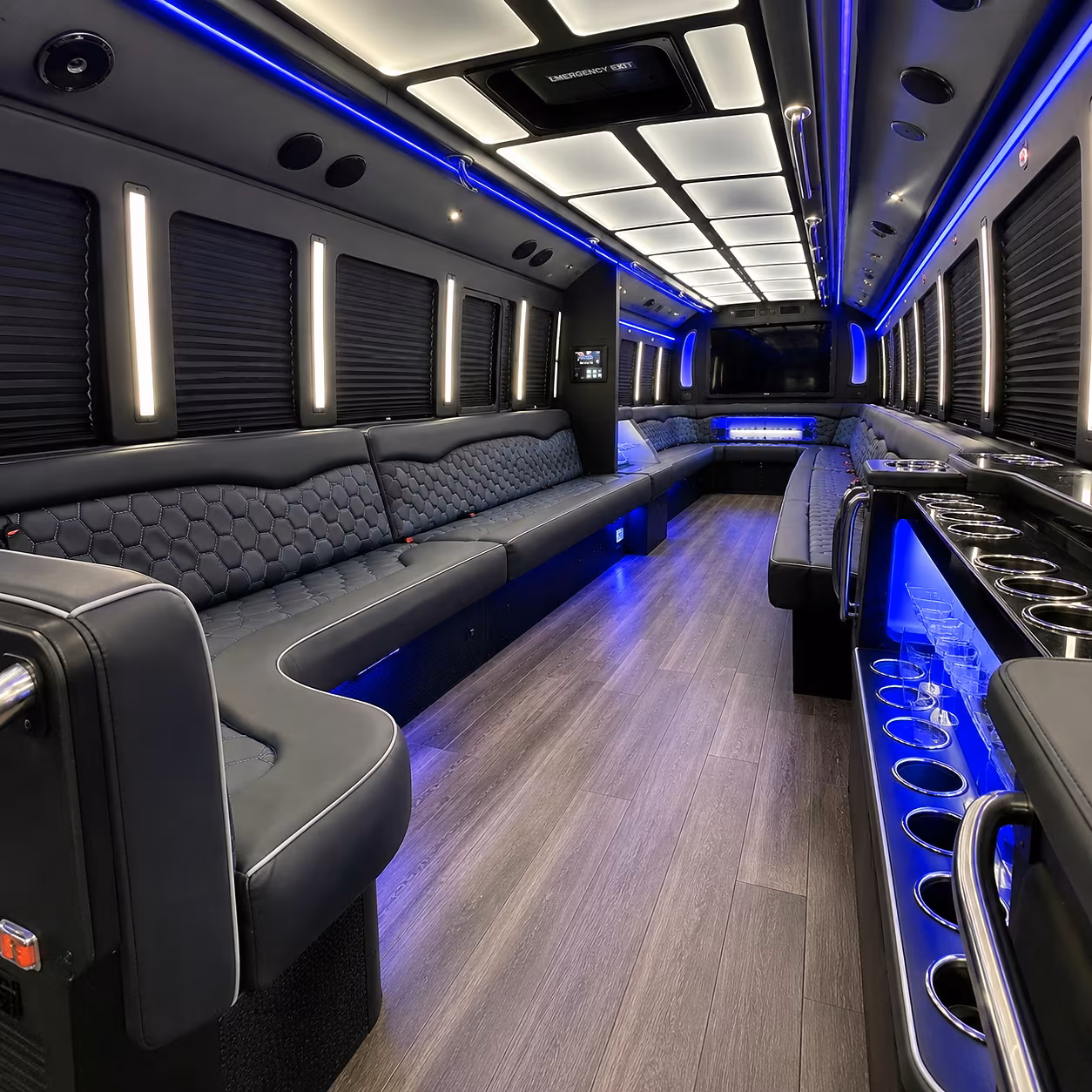bus rentals for oxnard conventions tied to the strawberry festival and major annual events
