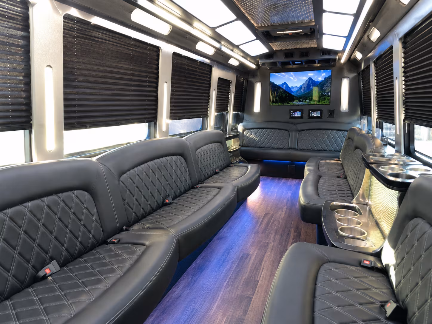 evening event and off site dinner buses for oxnard conventions