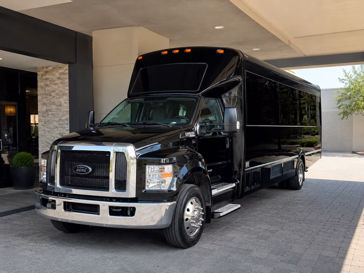 oxnard new years eve party bus rental